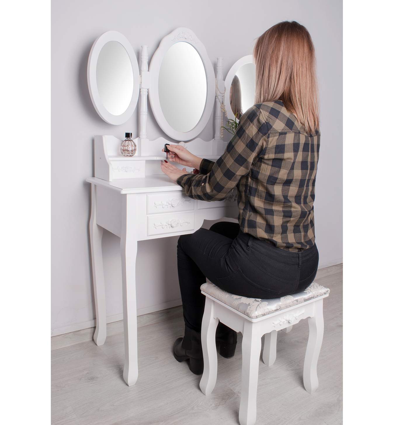 suspend Alphabetical order vein Set masuta toaleta pentru machiaj cu 3 oglinzi reglabile, 7 sertare + scaun,  dimensiuni 90x146x40cm, culoare Alb - ManiaMall