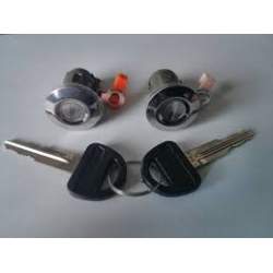 Set yale inchidere Suzuki Vitara 5-Usi, 1996-12.2003, cu chei, cu 2 butuci blocare usa, usa fata, stanga/dreapta, 82201-60860 + 82201-608650; 82201-60860/50, Kft Auto