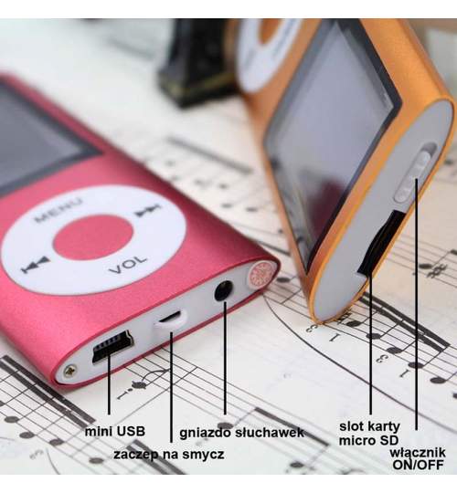 Mini MP3 MP4 Player Radio cu afisaj digital, capacitate card pana la 32GB, culoare Mov