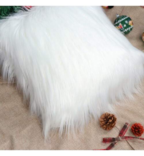 Perna decorativa pufoasa din blanita artificiala, 40x40 cm, culoare alb