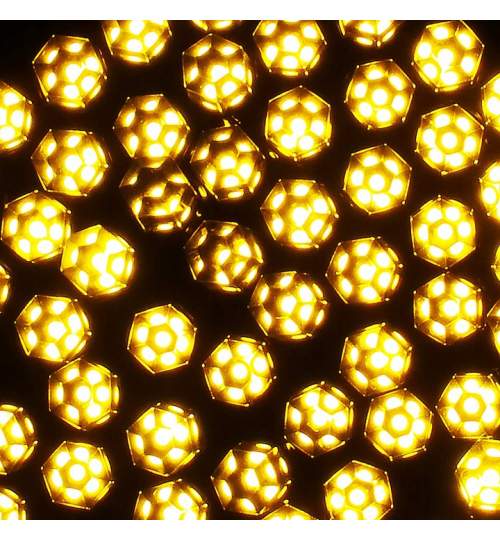 Instalatie luminoasa de Craciun 120 LED-uri hexagonale, lungime totala 9m , 8 functii, 3x baterii AA, culoare alb cald