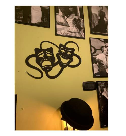 Decoratiune perete Krodesign Theater Mask, diametru 50x34 cm, negru FMG-KRO-1008