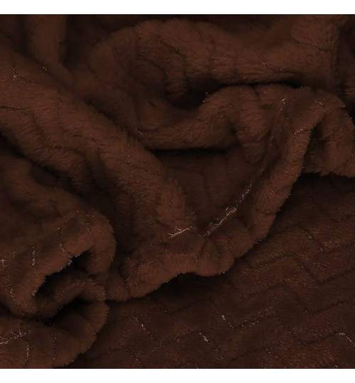 Patura plusata moale si calduroasa, in zig-zag, cu 2 fete, dimensiune 200x220 cm, culoare Maro