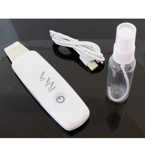 Dispozitiv pentru curatarea faciala si a pielii cu ultrasunete