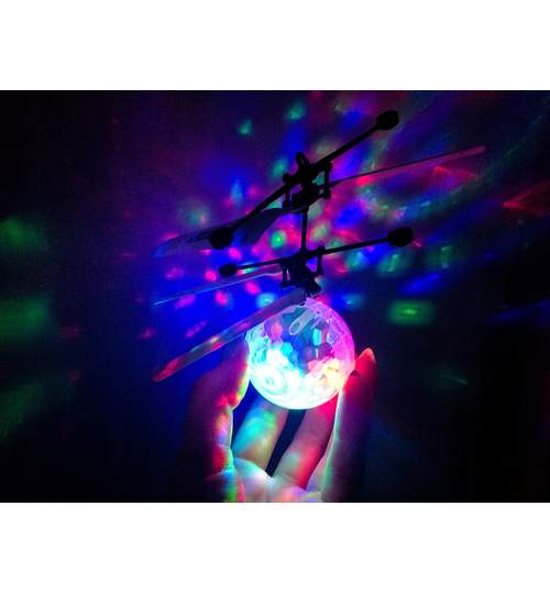 Glob disco zburator, iluminat LED cu ghidaj in functie de miscarile mainii